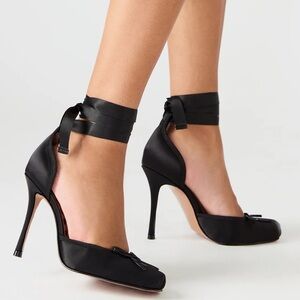 Steve Madden Satin Black Heels with Ribbon Detail